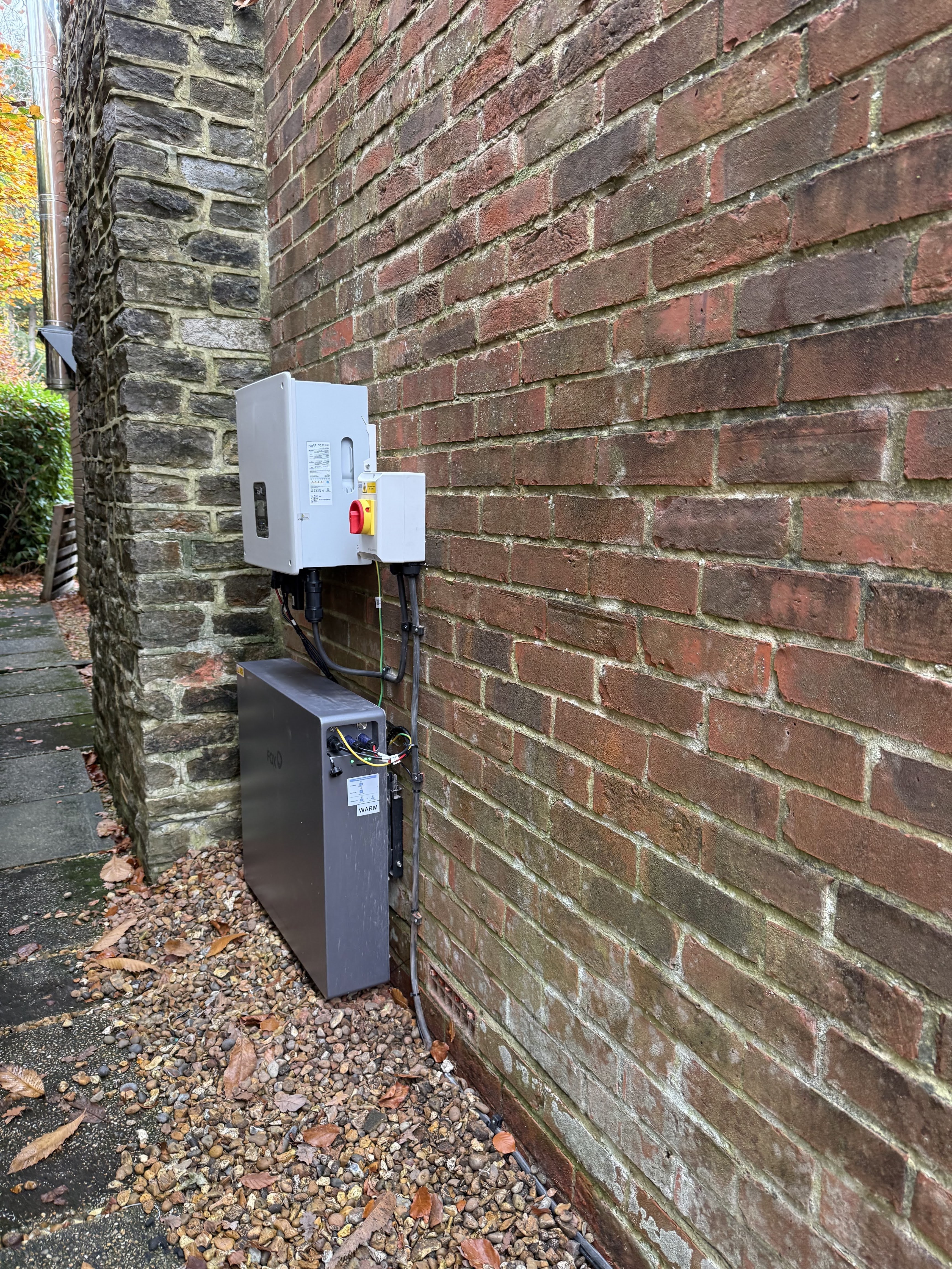Battery storage installation