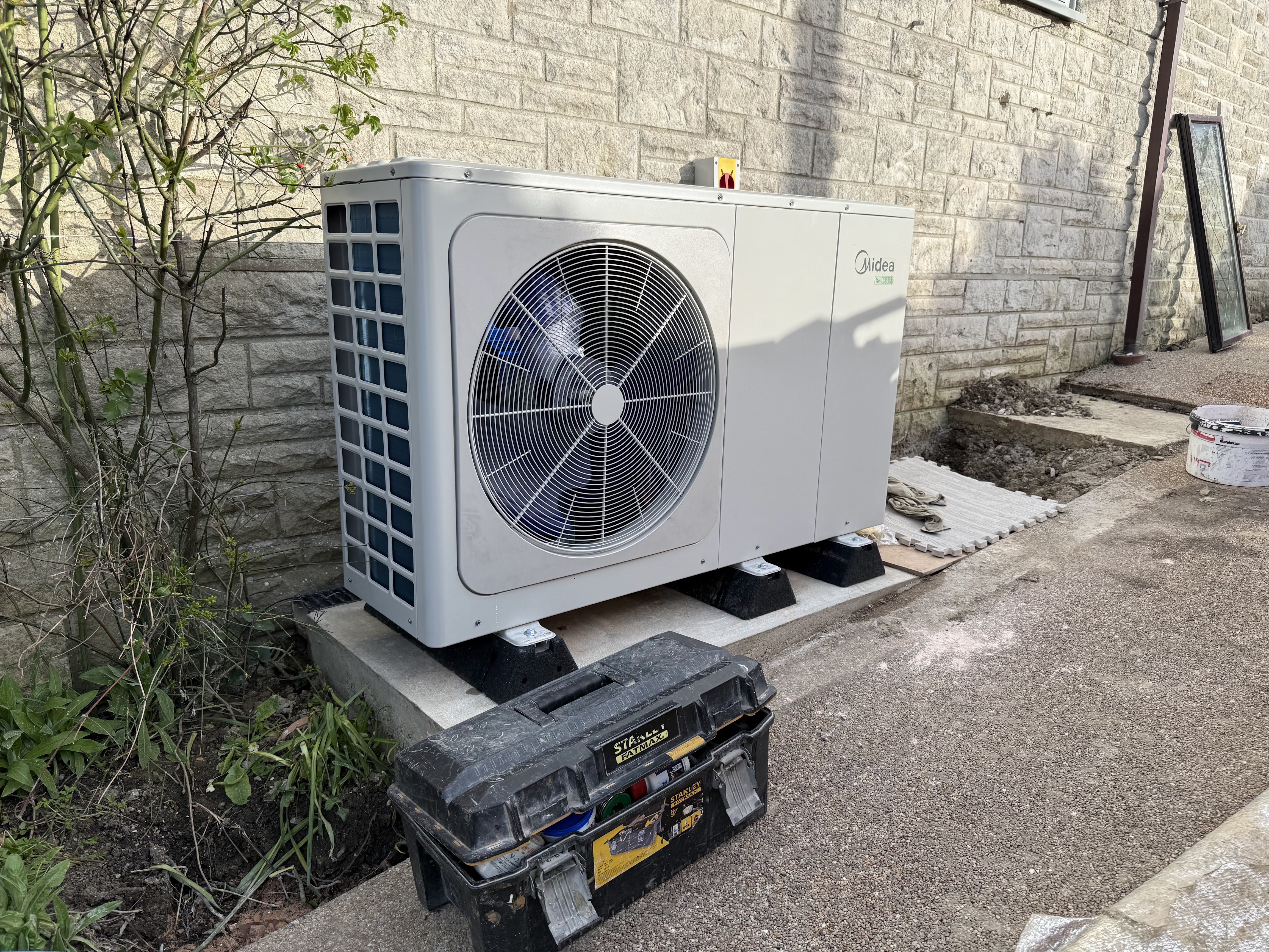 Heat pump installation